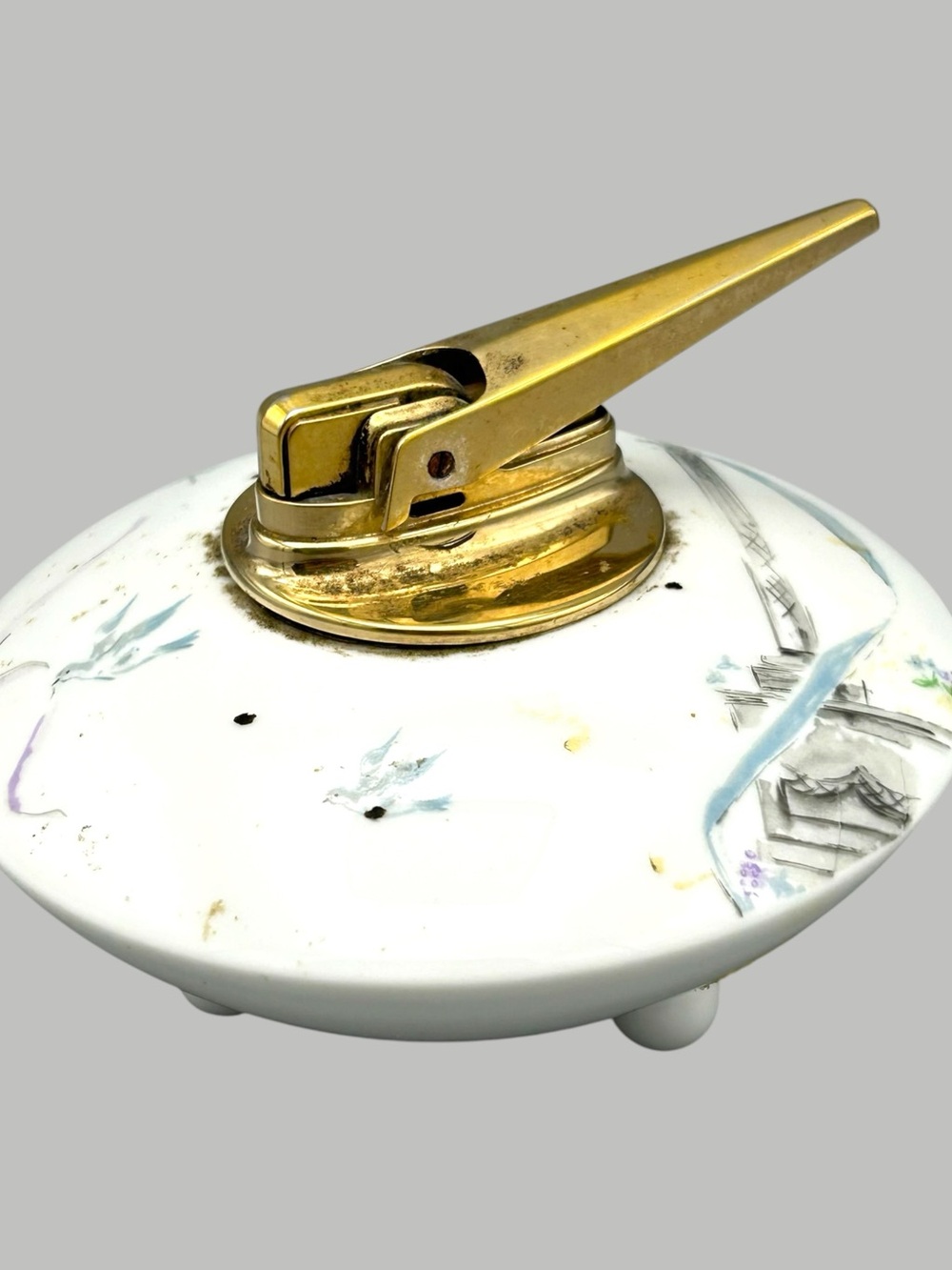 Vintage Gold-Top Porcelain Table Lighter - White